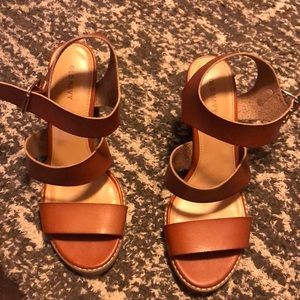 Like new Old Navy Cute strappy sandal heels